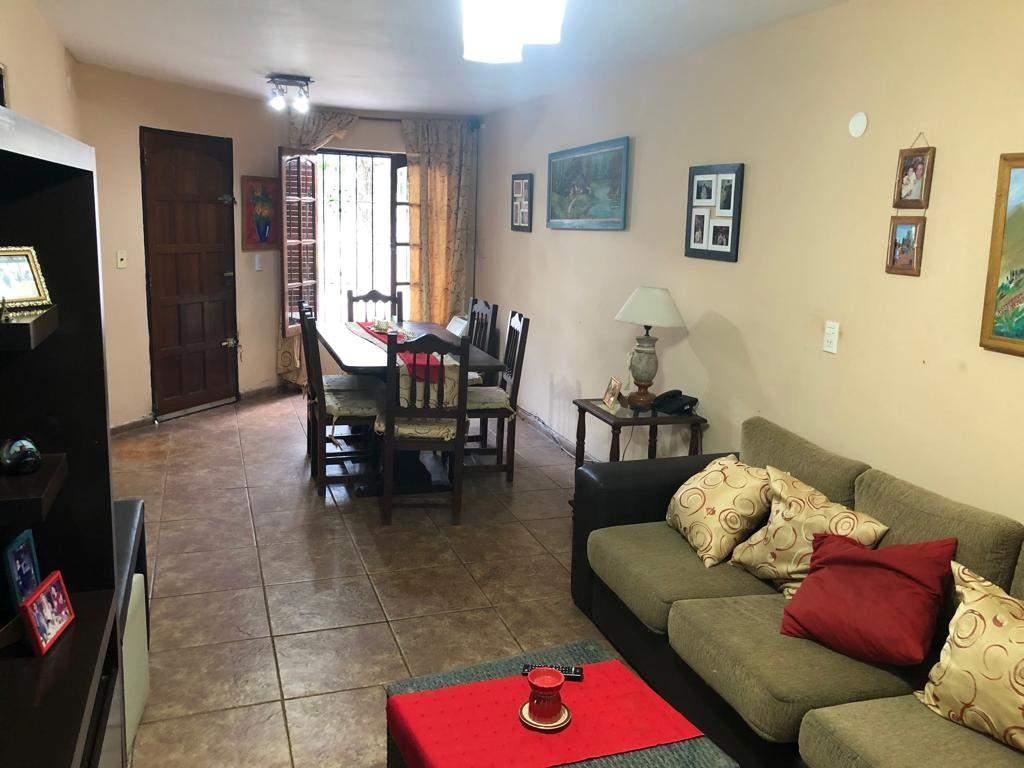 Foto de Dos Casas en Una en B° Alto Alberdi con Pileta y Quincho. Exc Zona, imagen 3