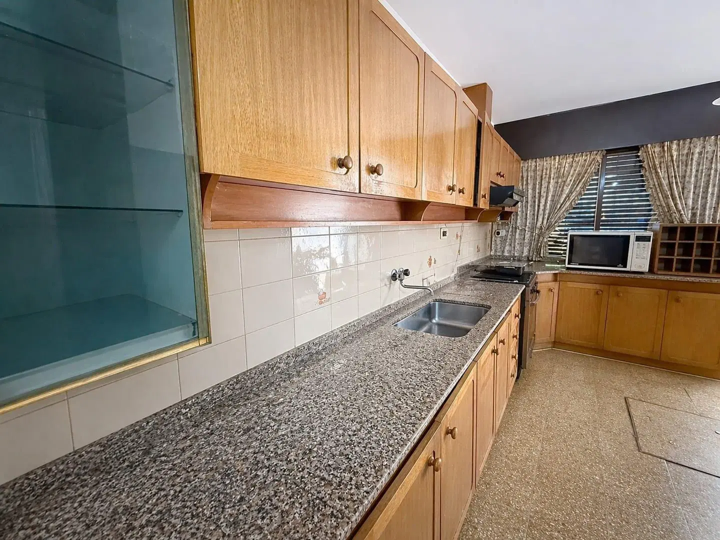 Casa en VENTA 4 Dormitorios Barrio Villa Centenario Apto Crédito 3