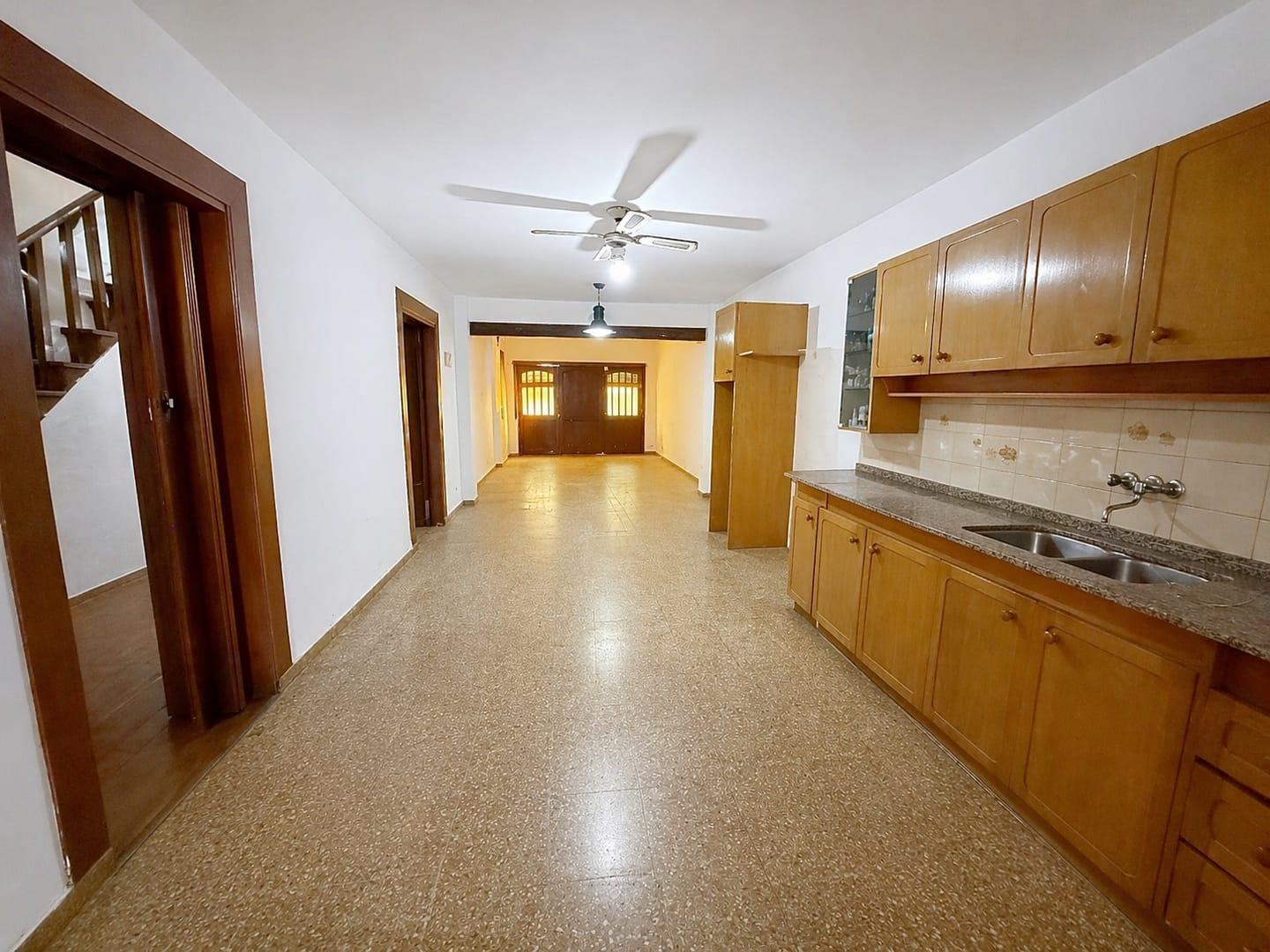 Casa en VENTA 4 Dormitorios Barrio Villa Centenario Apto Crédito