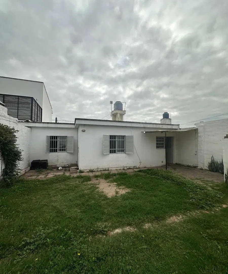 Casa en Alquiler B Los Gigantes - Cochera doble y 4 Dormitorios 5
