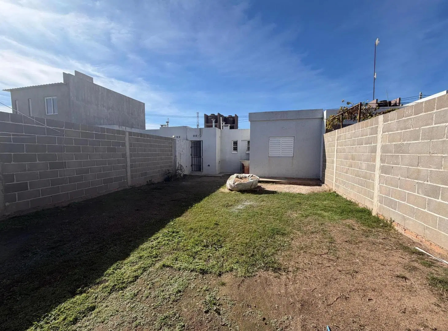 Casa en Alquiler Horizonte 2 Dormitorios 3