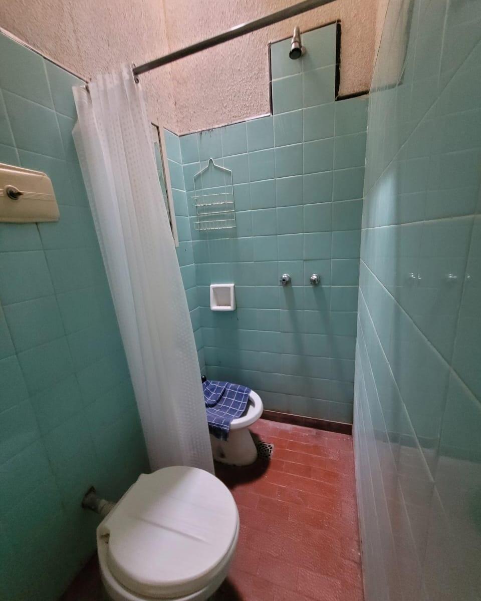 Foto de Venta casa de tres ambientes a reciclar!!!, imagen 2