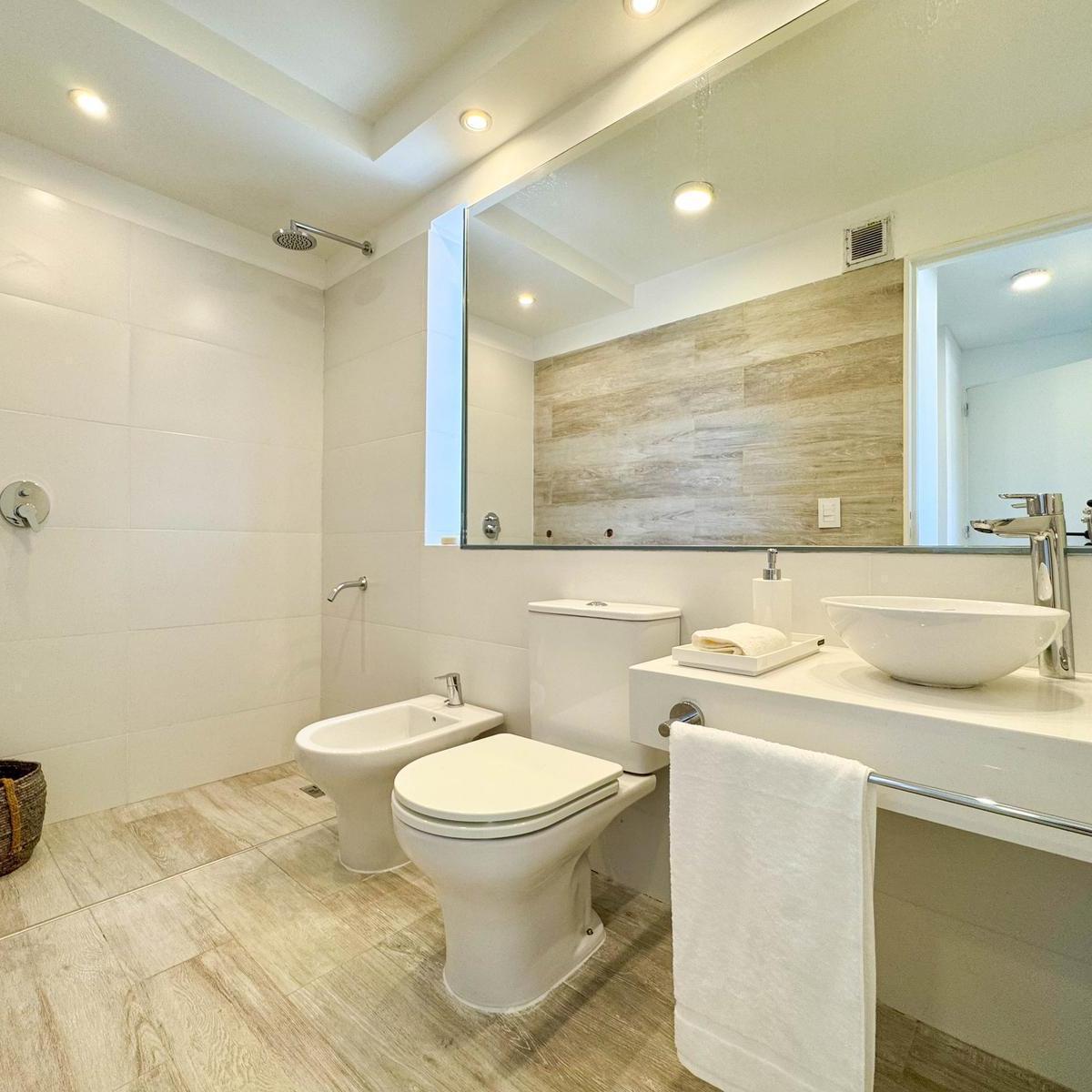 Piso Exclusivo Premium de Dos Dorm. - Pichincha - Rosario 3