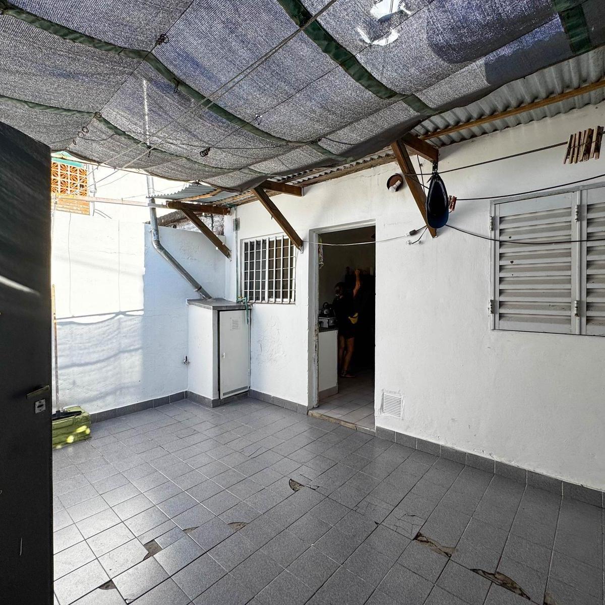 Casa de Dos Dorm. con Patio en Villa Gobernador Galvez 4