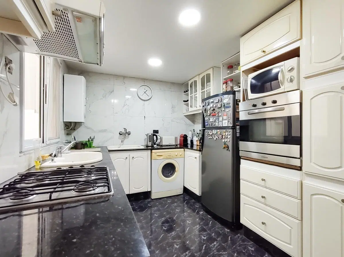 Departamento de tres dormitorios en alquiler 2