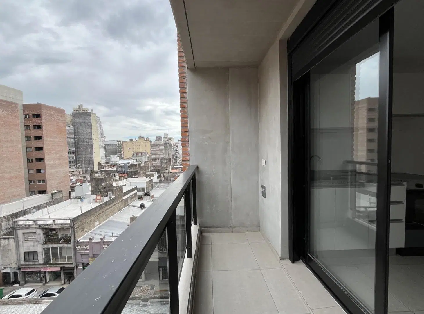Departamento de un dormitorio con balcon en alquiler 2