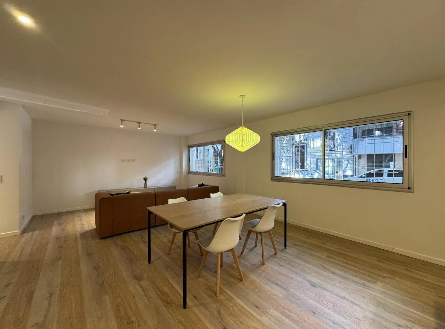 Departamento en venta de 3 dormitorios reciclado en Barrio Martin 4