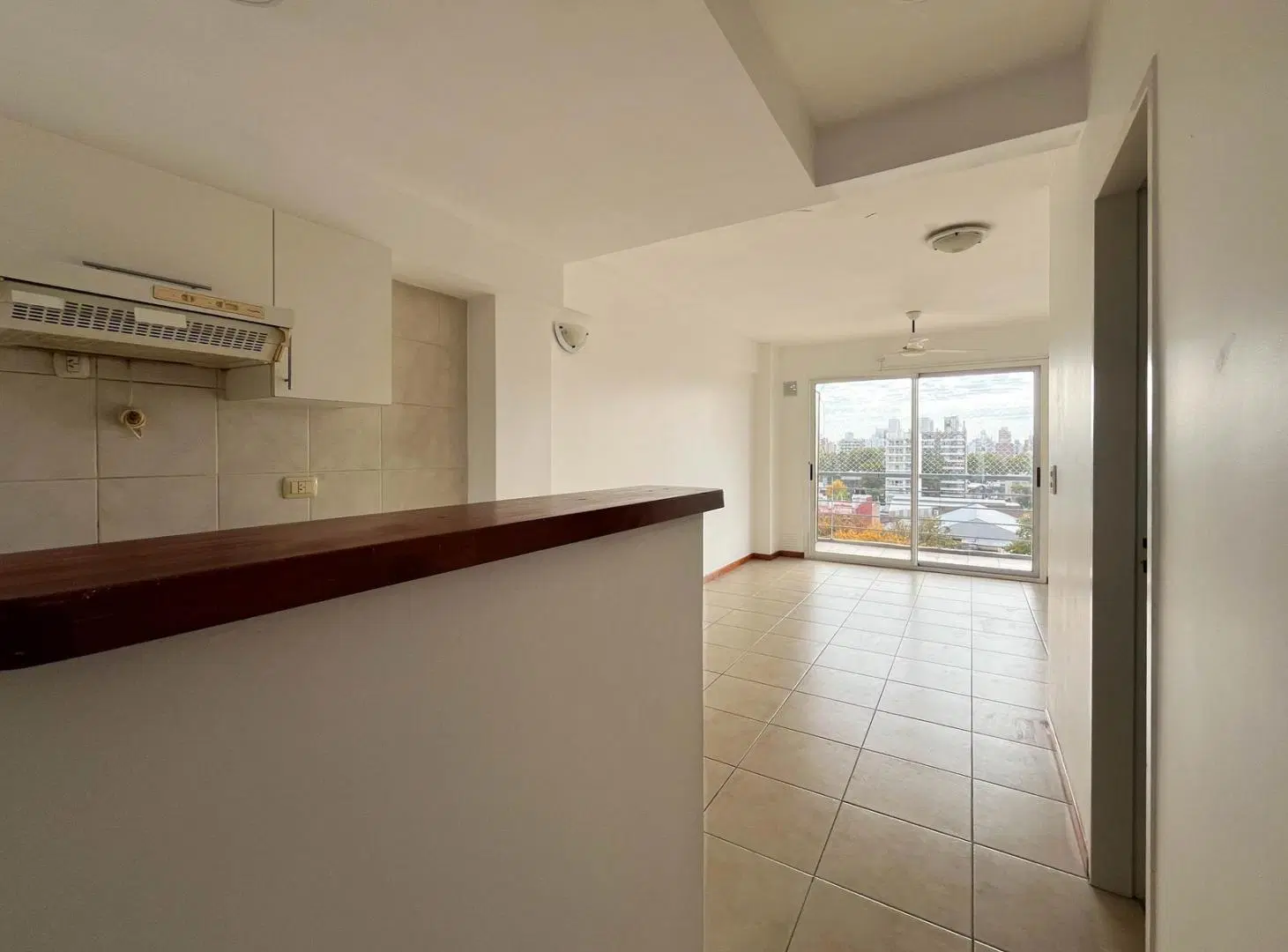 Monoambiente con balcón y ventilación cruzada en venta 4