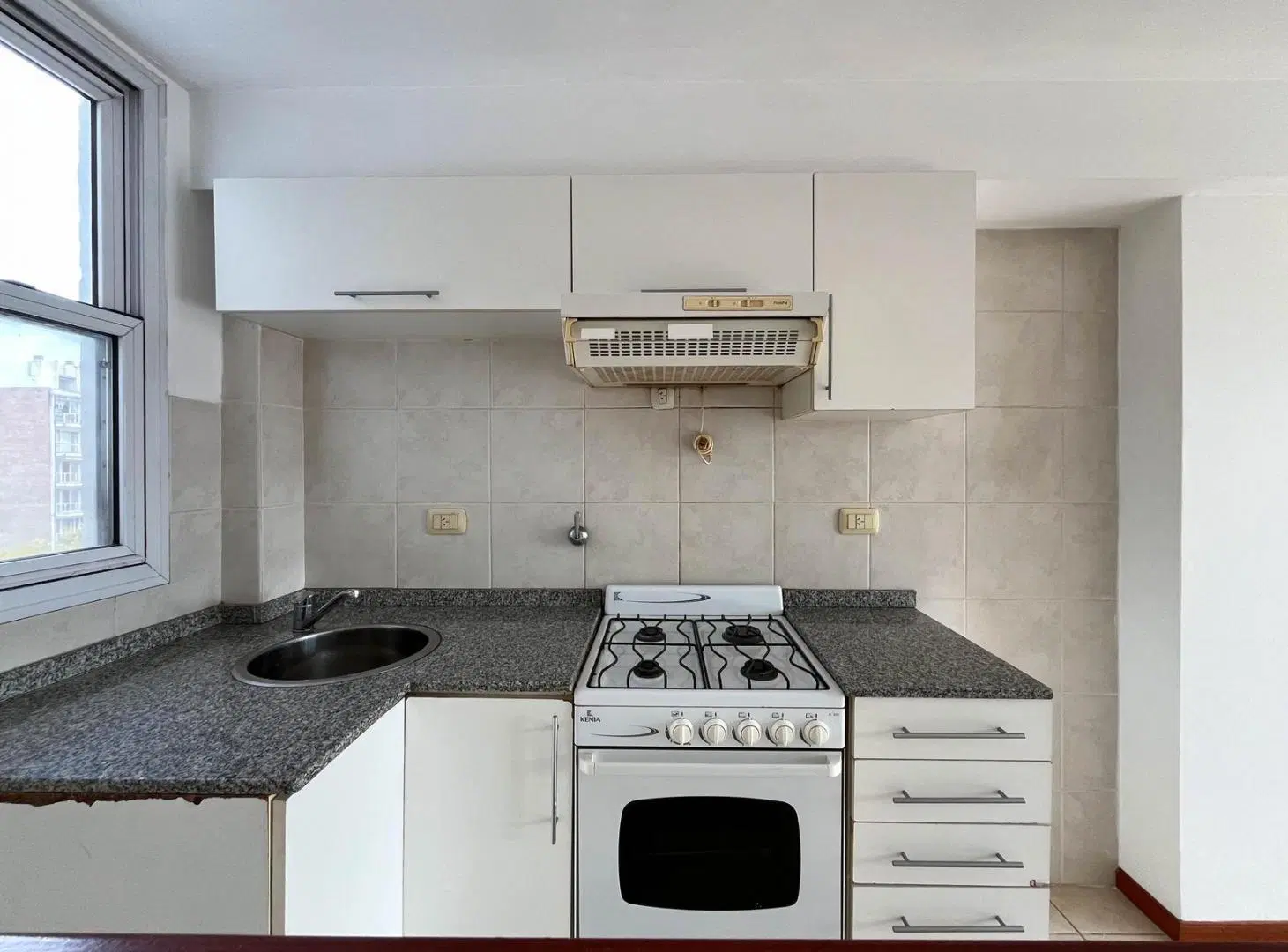 Monoambiente con balcón y ventilación cruzada en venta 3