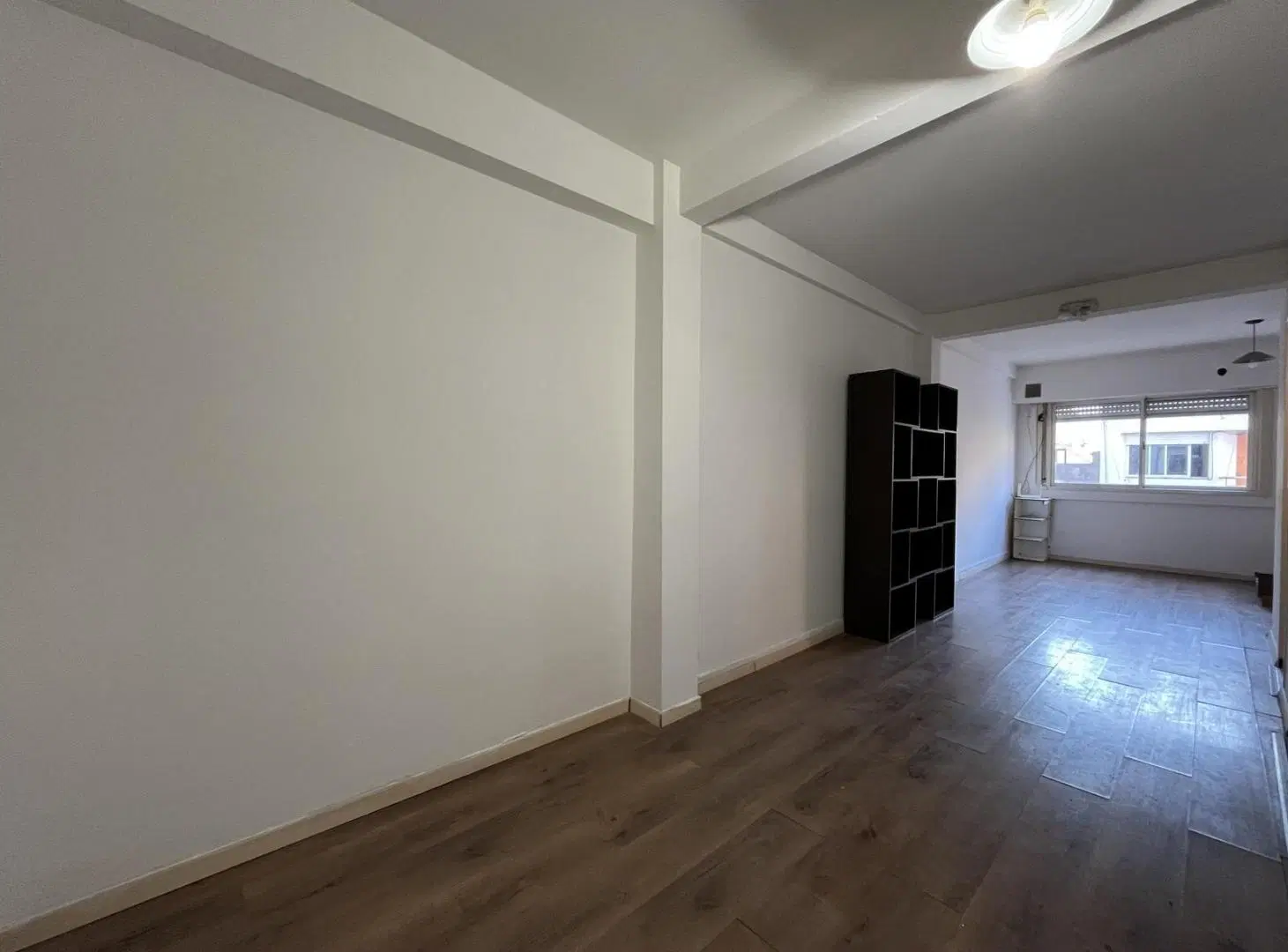 Departamento monoambiente amplio en alquiler en centro 3