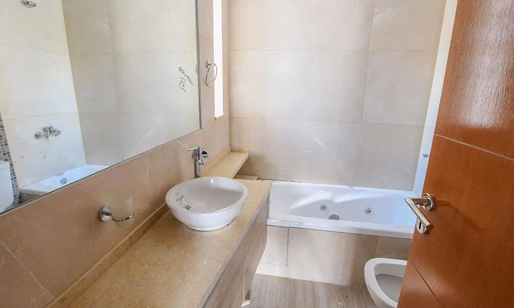 Piso exclusivo de 3 Dormitorios excelente calidad constructiva 1