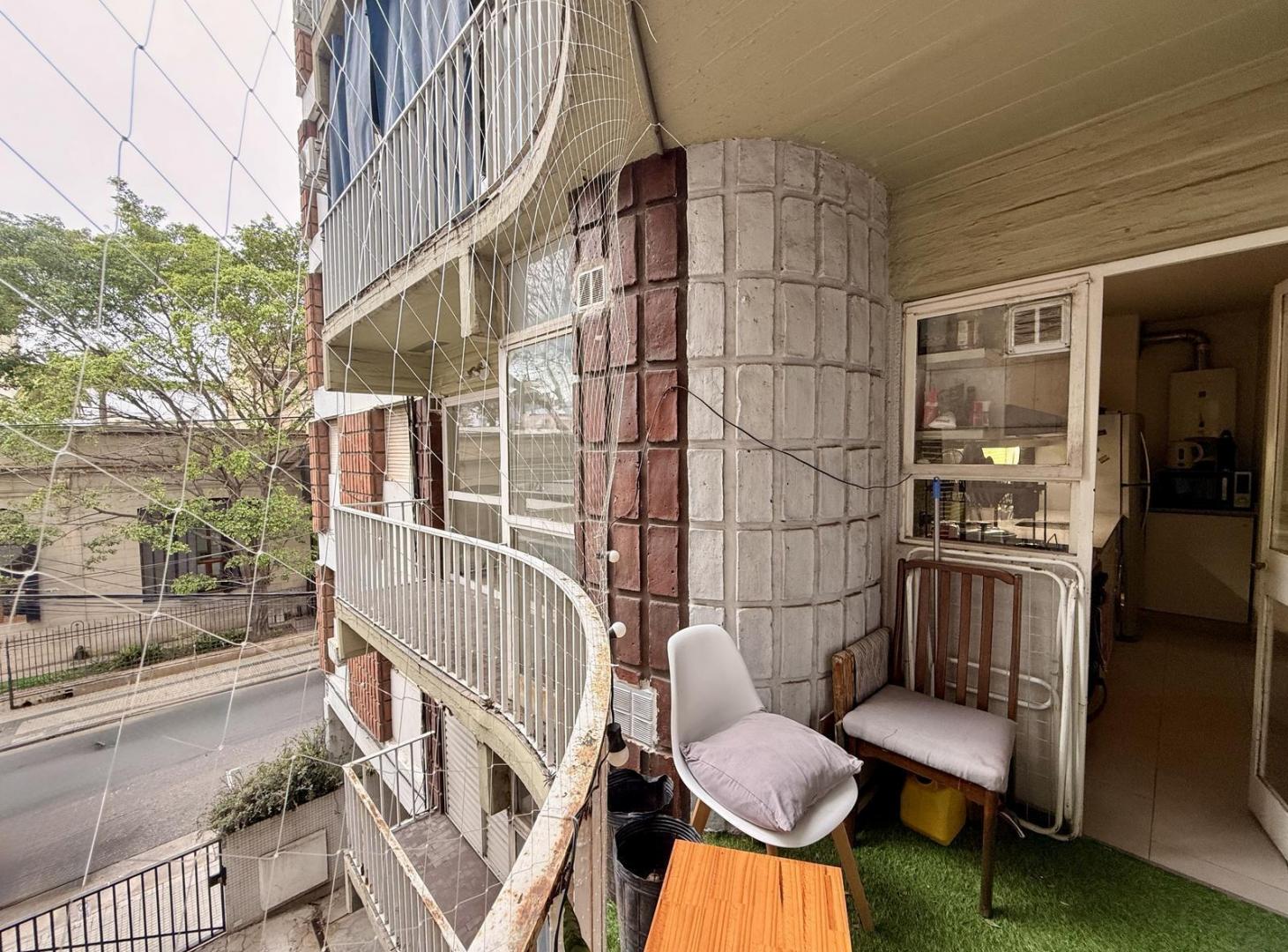Foto de Departamento en venta de 1 dormitorio con balcon en zona centro, imagen 3