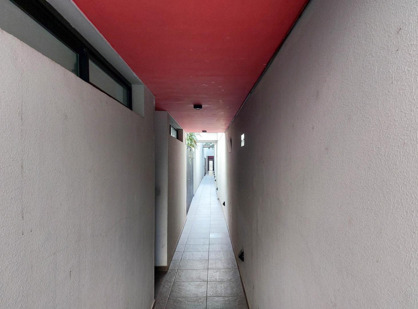 Foto de Departamento en venta de un dormitorio en planta baja con patio en, imagen 2