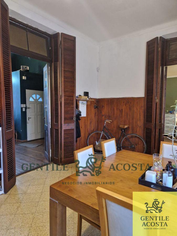 Casa en Venta de 4 Dorm. C/ Cochera en Tandil 2