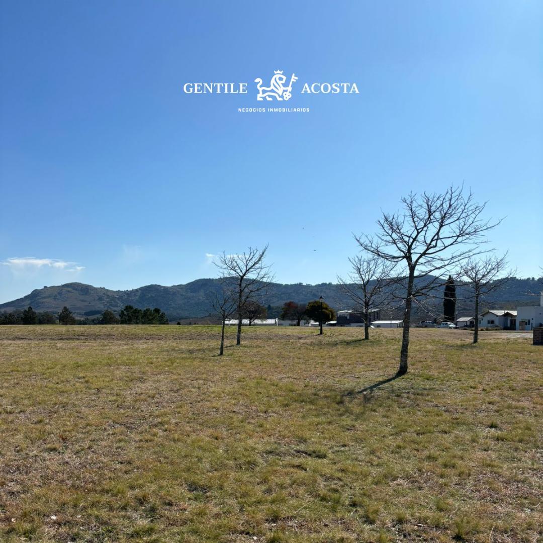 Lote en Barrio La Mata de 1500 m² - Excelente Ubicación y Vistas 1