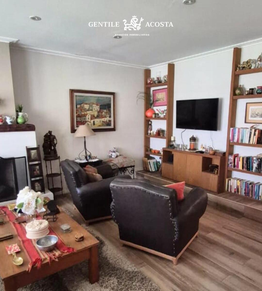 Venta Hermosa Casa Céntrica de 3 Dorm. 3