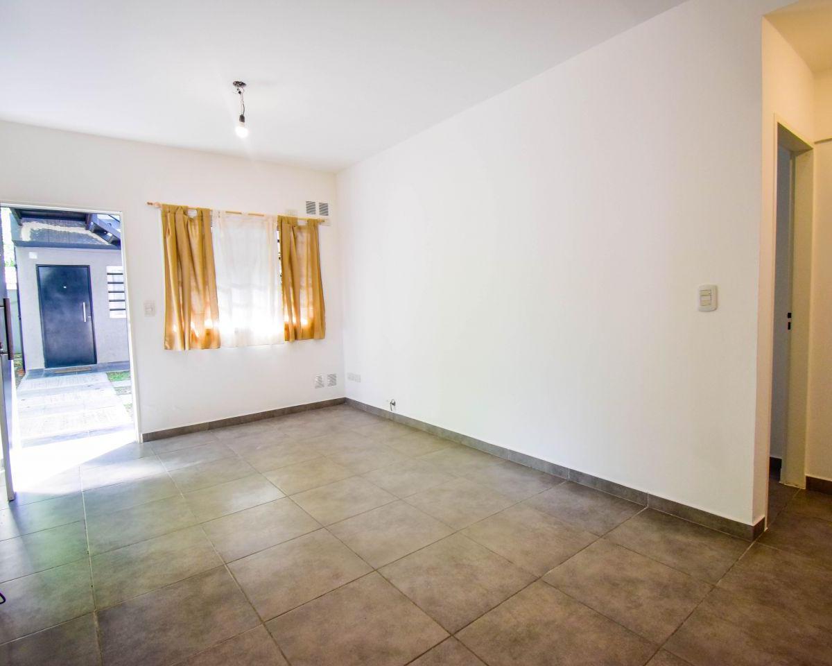 Departamento Dos Ambientes, Planta Baja, con Cochera 1