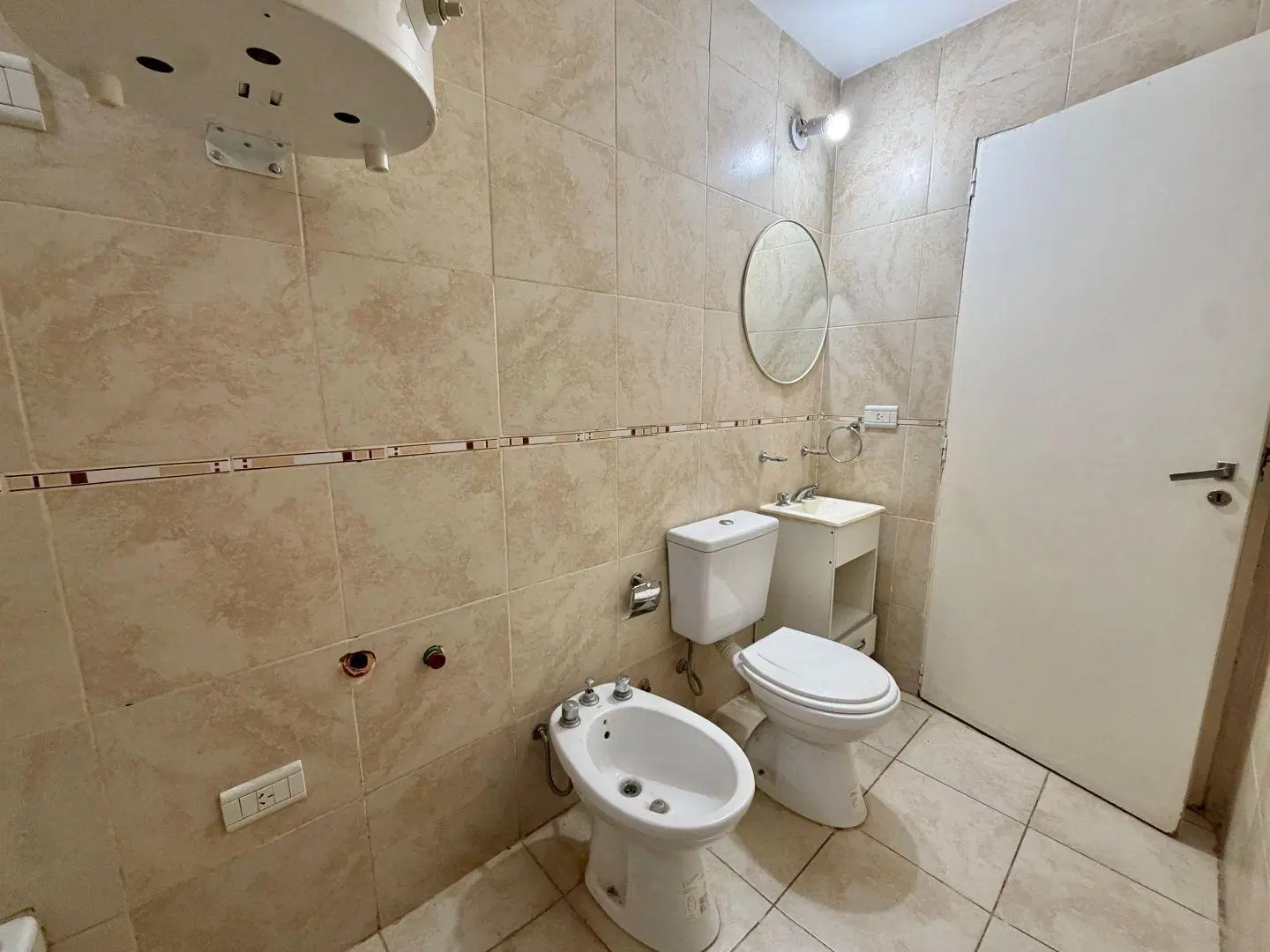 2 ambientes con patio y cochera 2