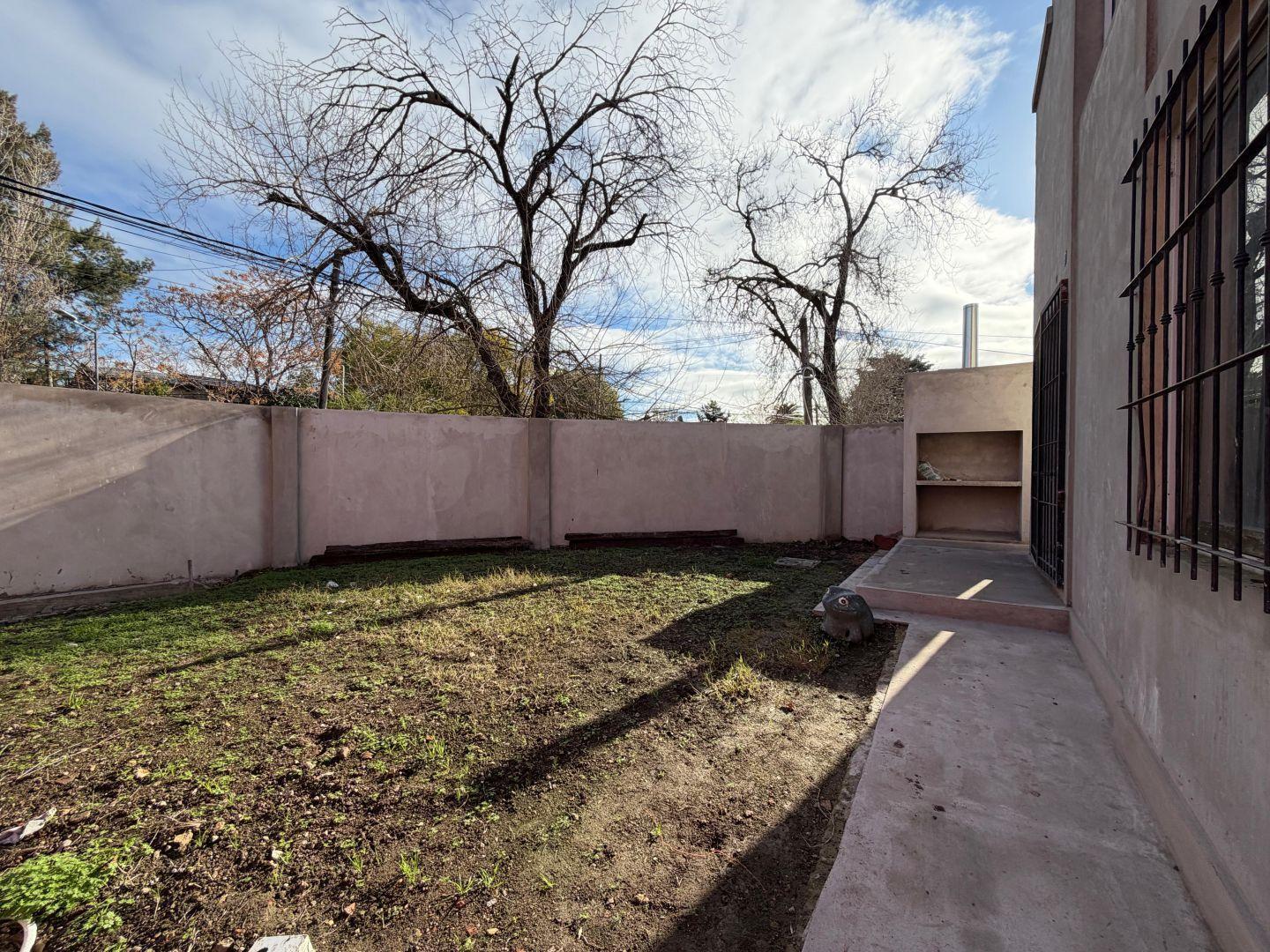 Foto de Casa 3 ambientes en barrio con portón, Muñiz, imagen 3