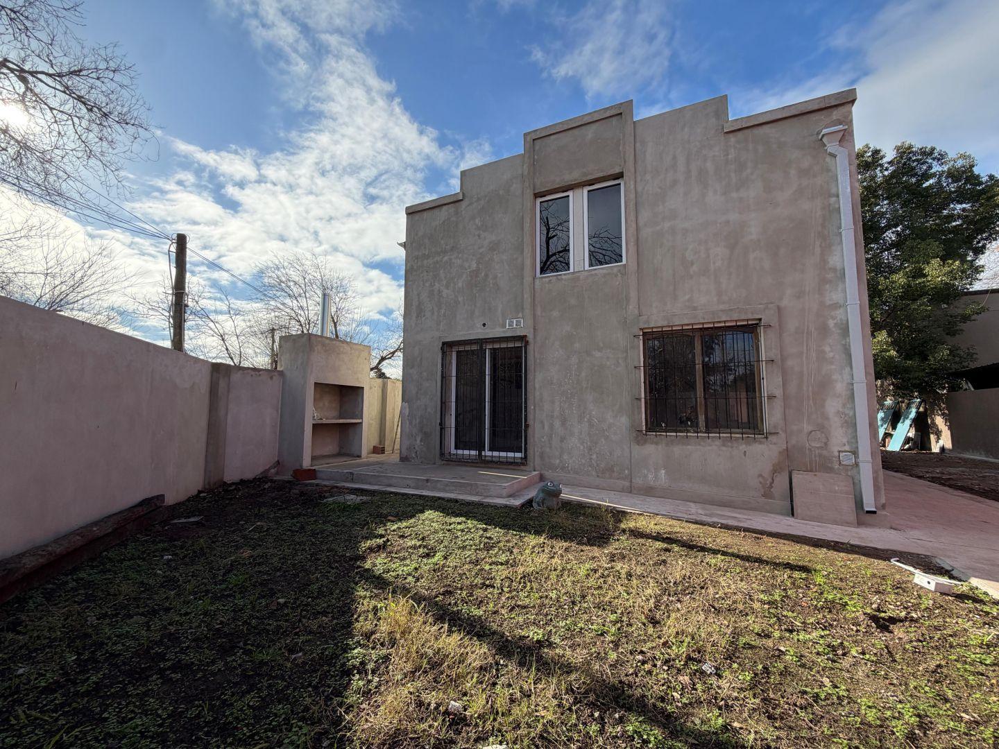 Foto de Casa 3 ambientes en barrio con portón, Muñiz, imagen 2