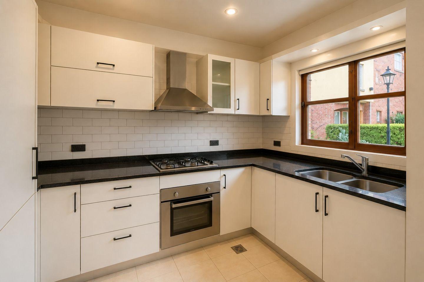 Foto de Triplex en barrio San Miguel Village APTO CRÉDITO, imagen 2