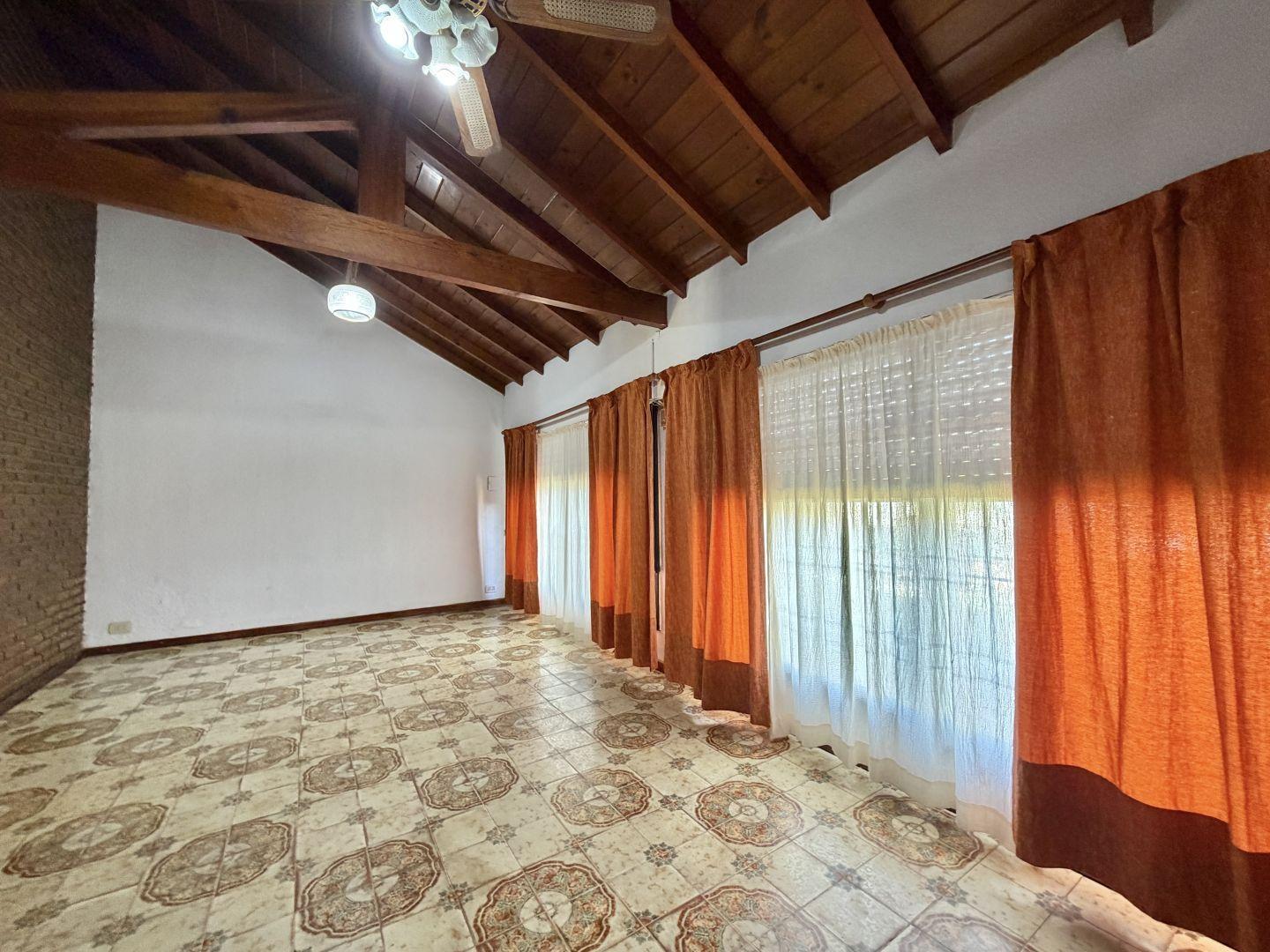 Foto de Alquiler casa 4 ambientes José C Paz, imagen 3