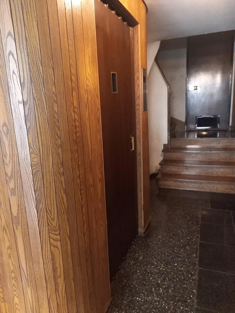 Departamento de 3 amb. con balcon al fte. a refaccionar 5