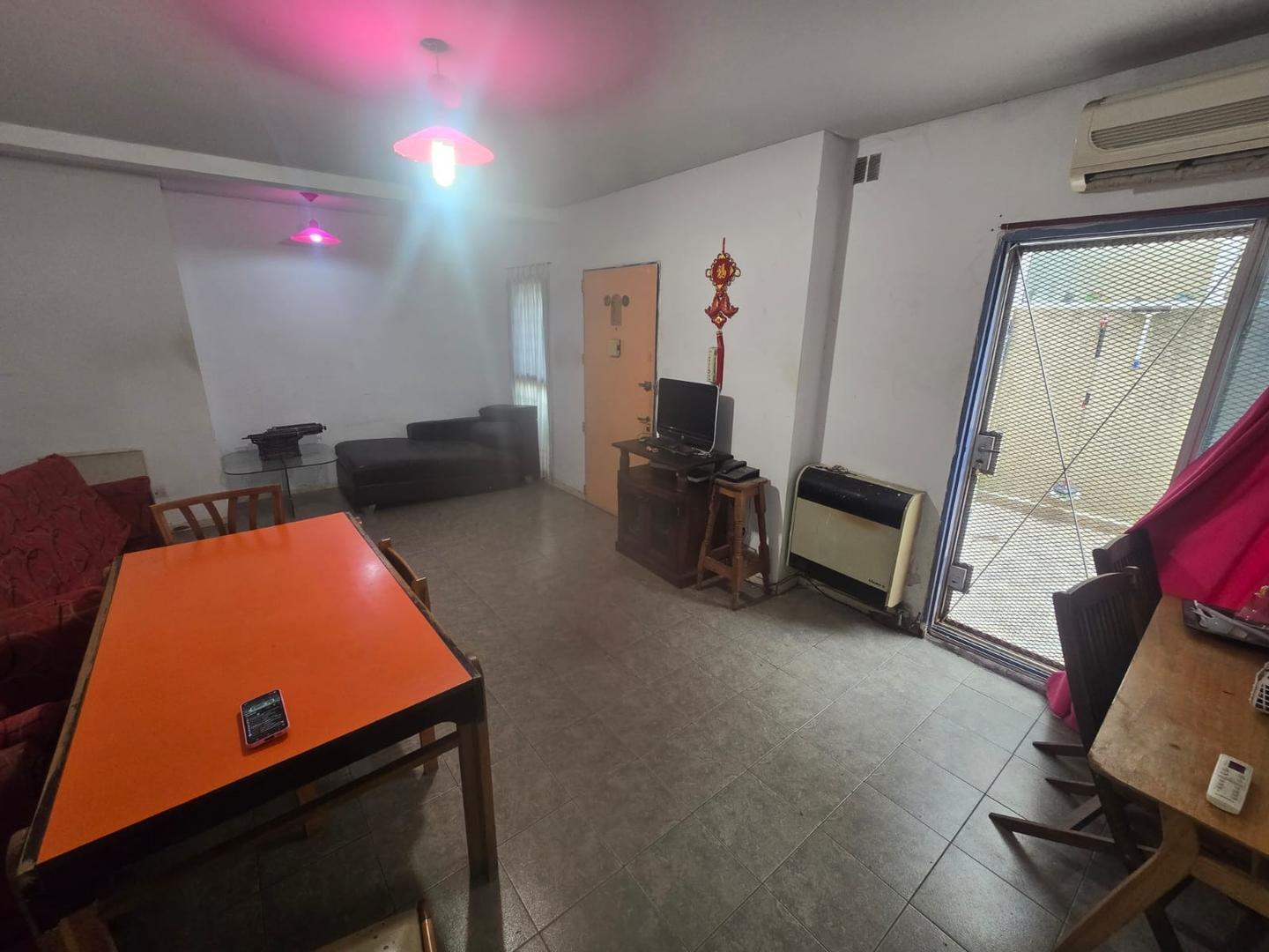 Foto de Departamento de 4 amb. con patio grande- La Boca, imagen 5