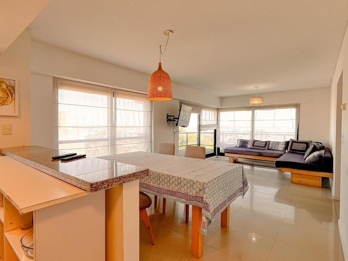 Venta Departamento 4 Ambientes Zona Playa Grande Vista Al Mar con Cochera 5