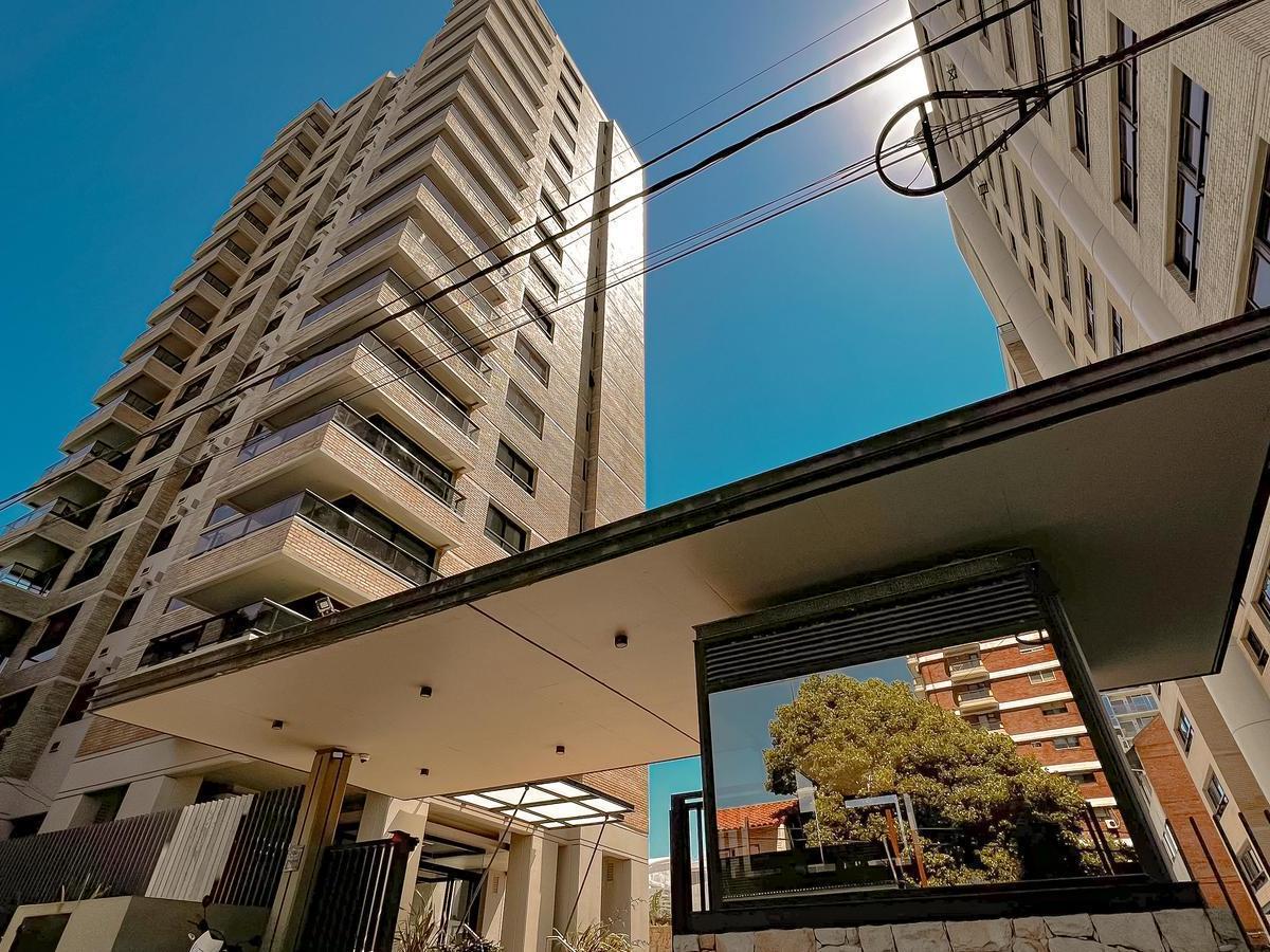 Venta Departamento 4 Ambientes Zona Playa Grande Vista Al Mar con Cochera 4