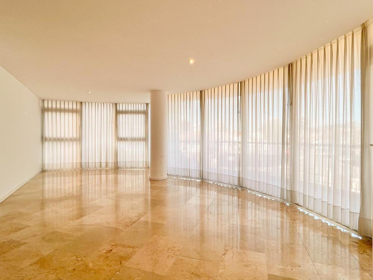 Venta Departamento 4 Ambientes a La Calle Zona Los Troncos 1