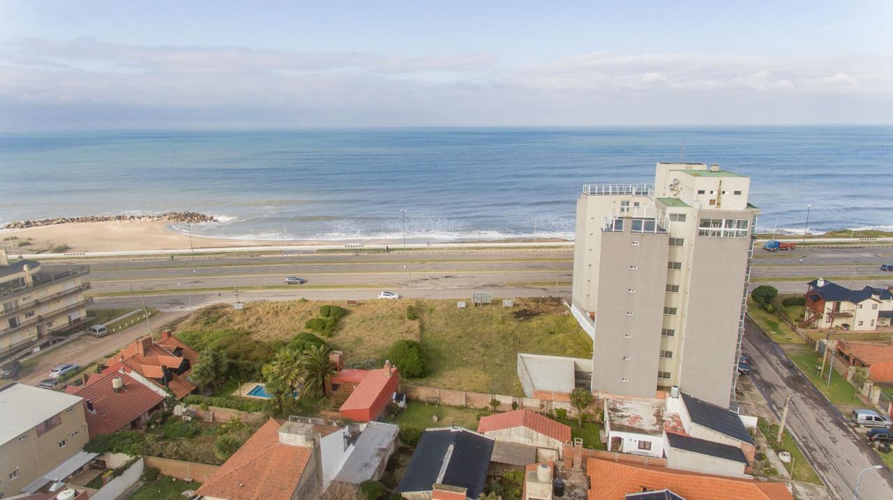 Foto de VENTA Lote primera línea al mar apto desarrollo Felix U. Camet 2700, imagen 4