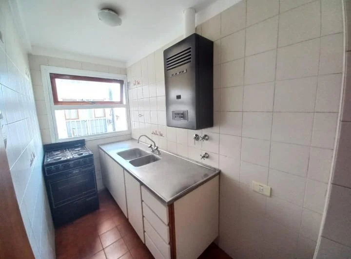 Alquiler 24 meses, 1 ambiente, Av. Independencia y Balcarce 4