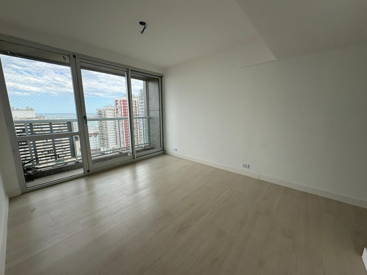 Foto de Venta departamento 2 ambientes a estrenar vista al mar Royal Park, imagen 2