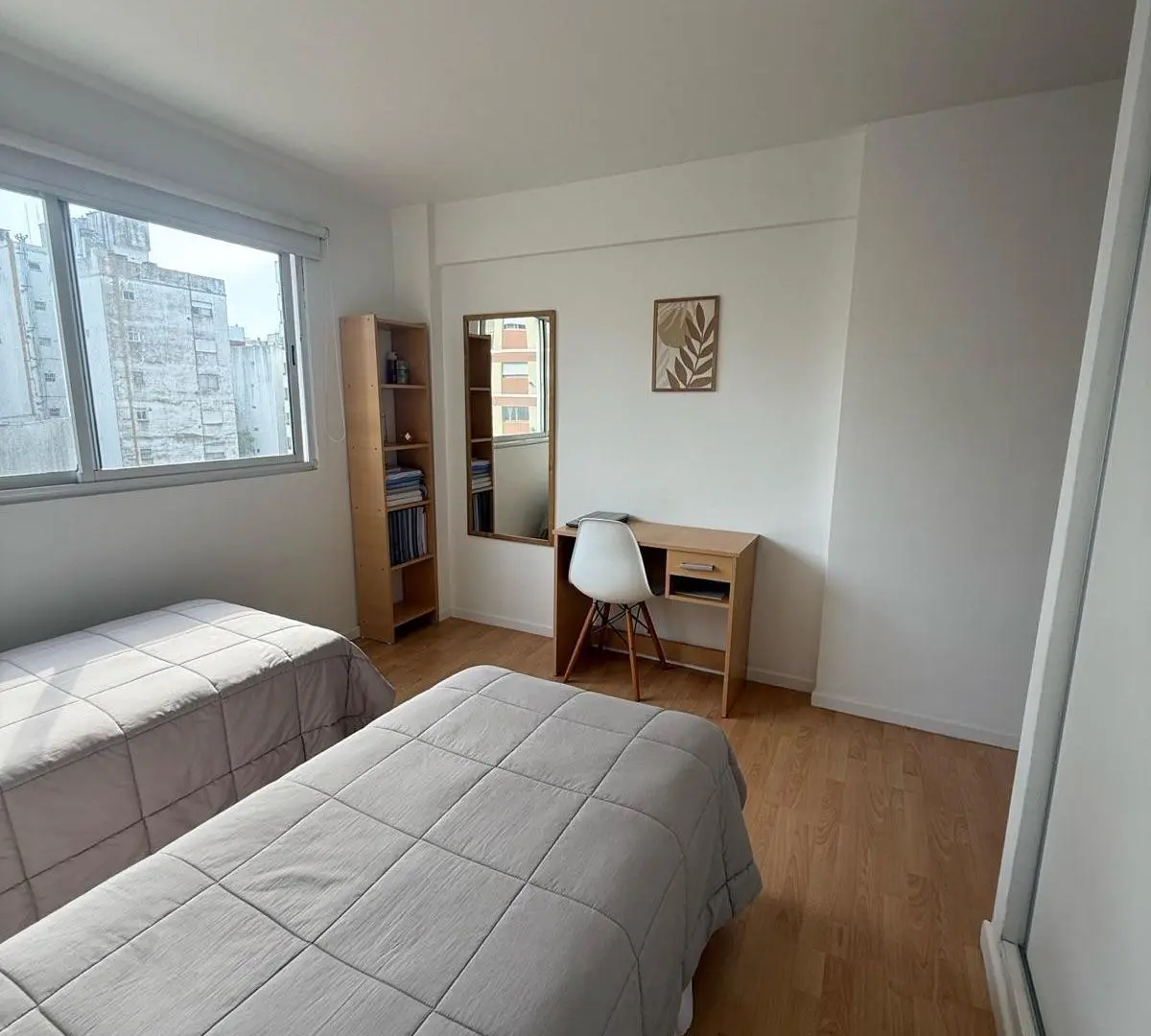 Venta Semipiso 2 ambientes Plaza Mitre con balcón al frente 5