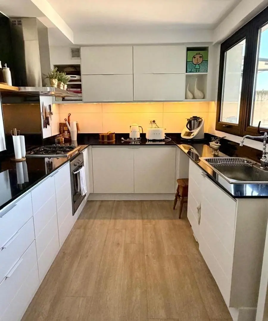 Venta 3 ambientes Semipiso en La Perla Frente al mar 4