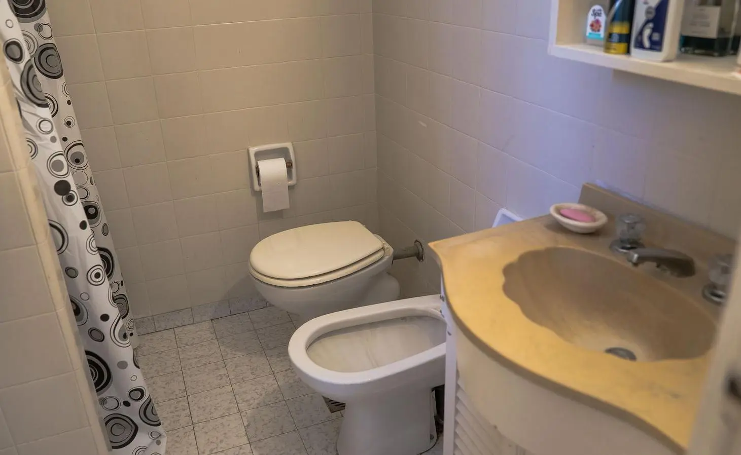 Venta casa 5 ambientes zona Los Troncos con jardín 4