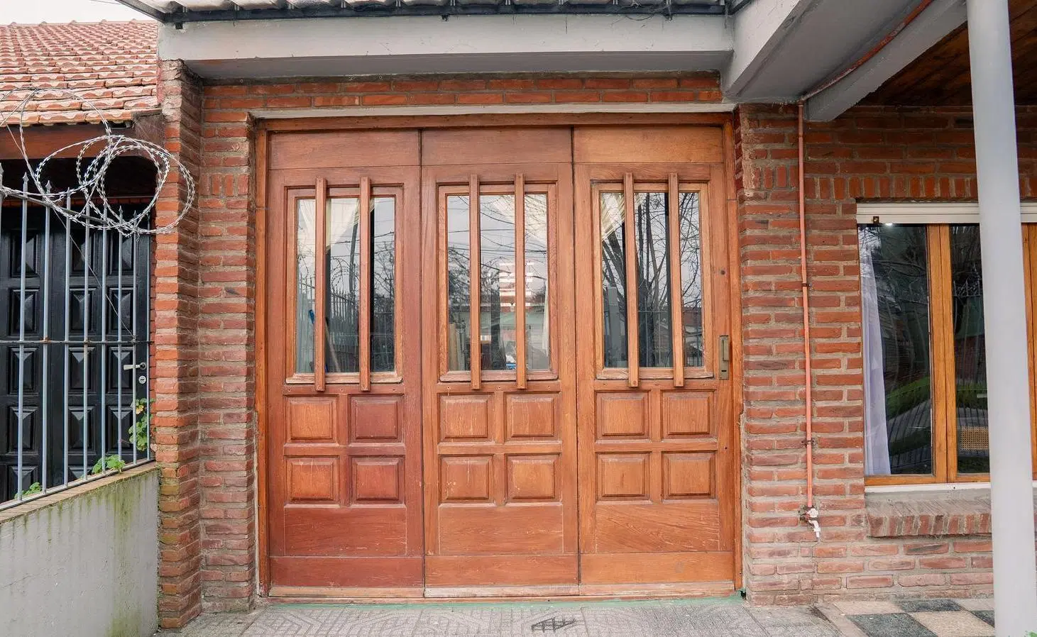 Venta casa 6 ambientes con gran parque 5