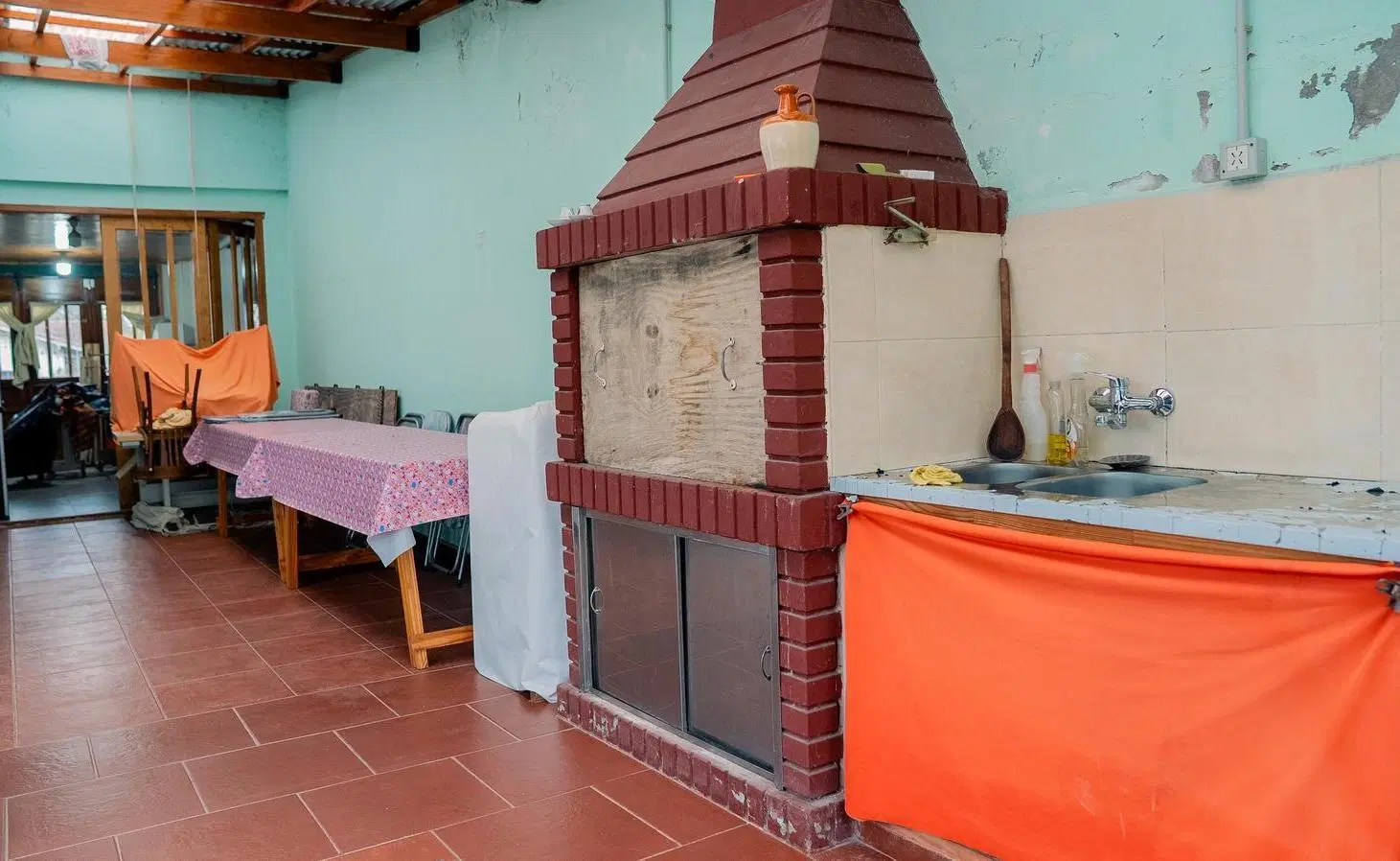 Venta casa 6 ambientes con gran parque 4