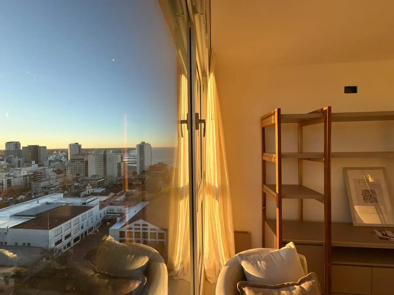 Venta departamento 2 ambientes a estrenar zona La Perla 4