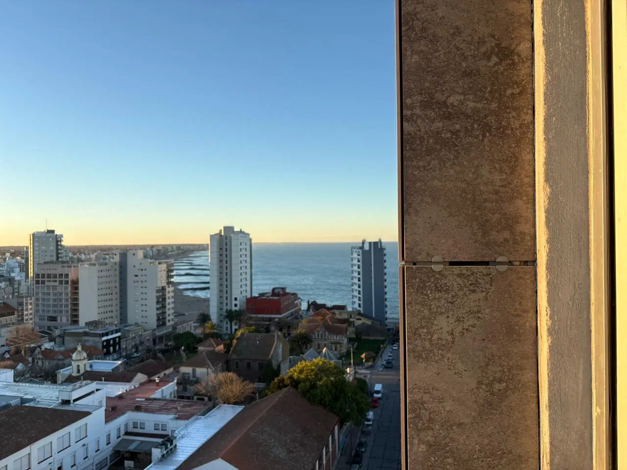 Venta departamento 2 ambientes a estrenar zona La Perla con cochera 5