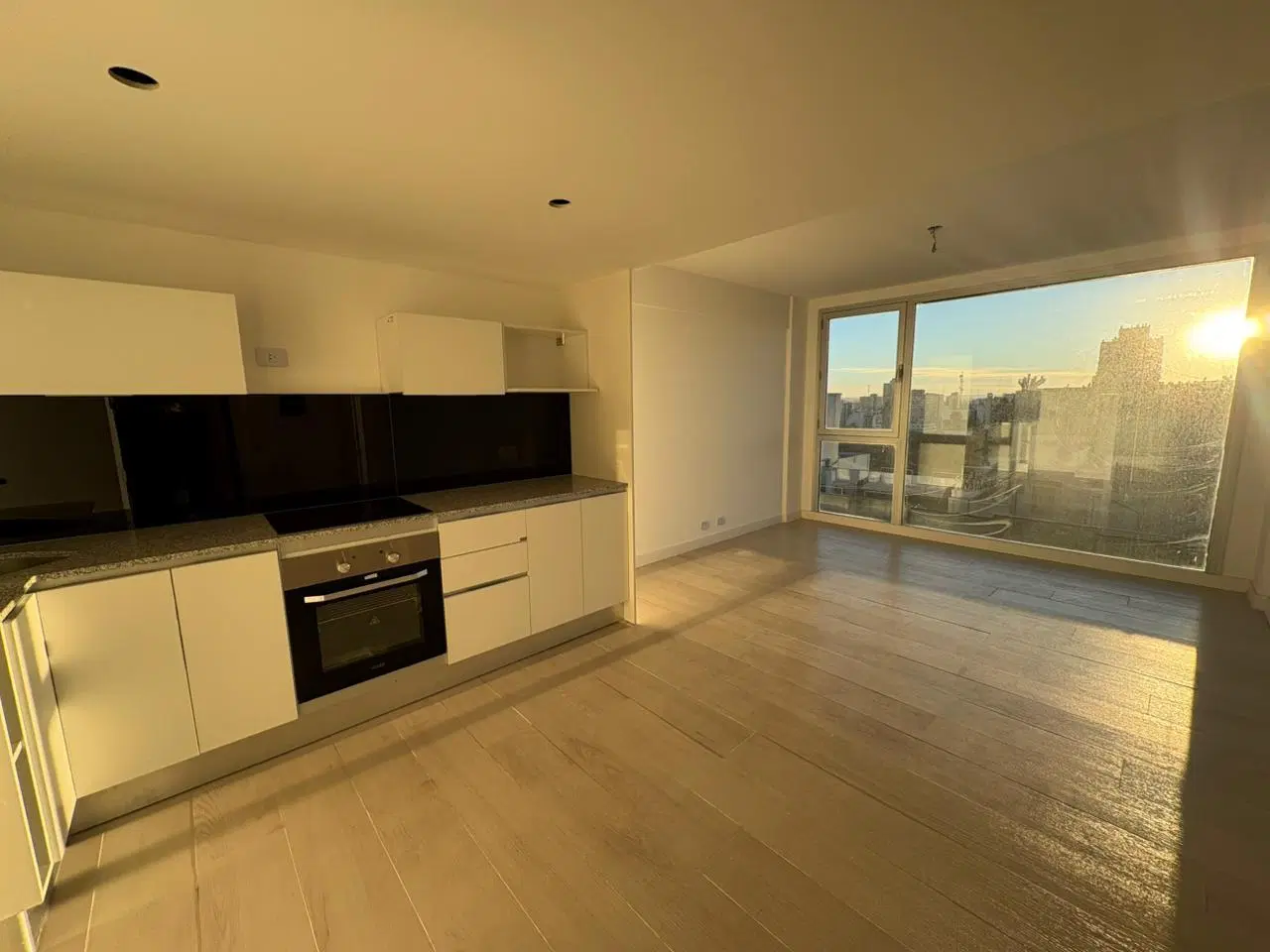 Venta departamento 2 ambientes a estrenar con cochera oportunidad de inversión Royal Park 1
