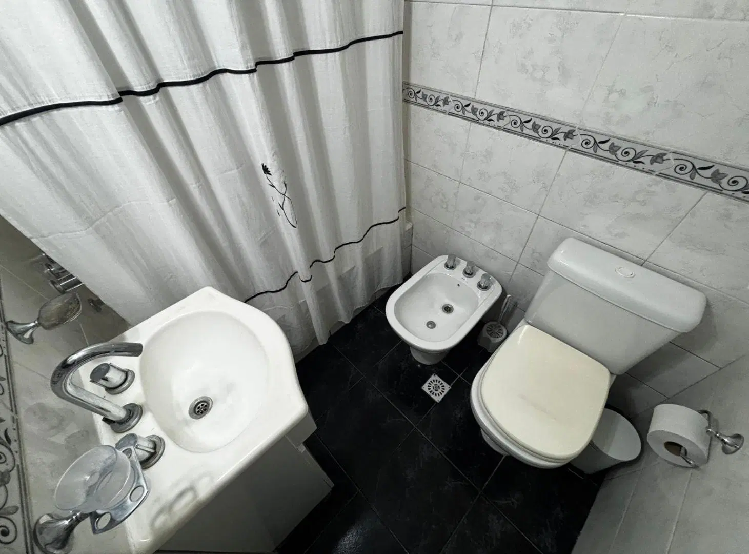 Alquiler departamento 2 ambientes zona Centro amoblado 2
