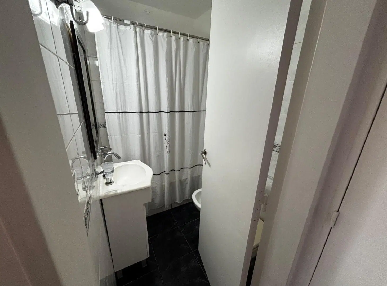 Alquiler departamento 2 ambientes zona Centro amoblado 3