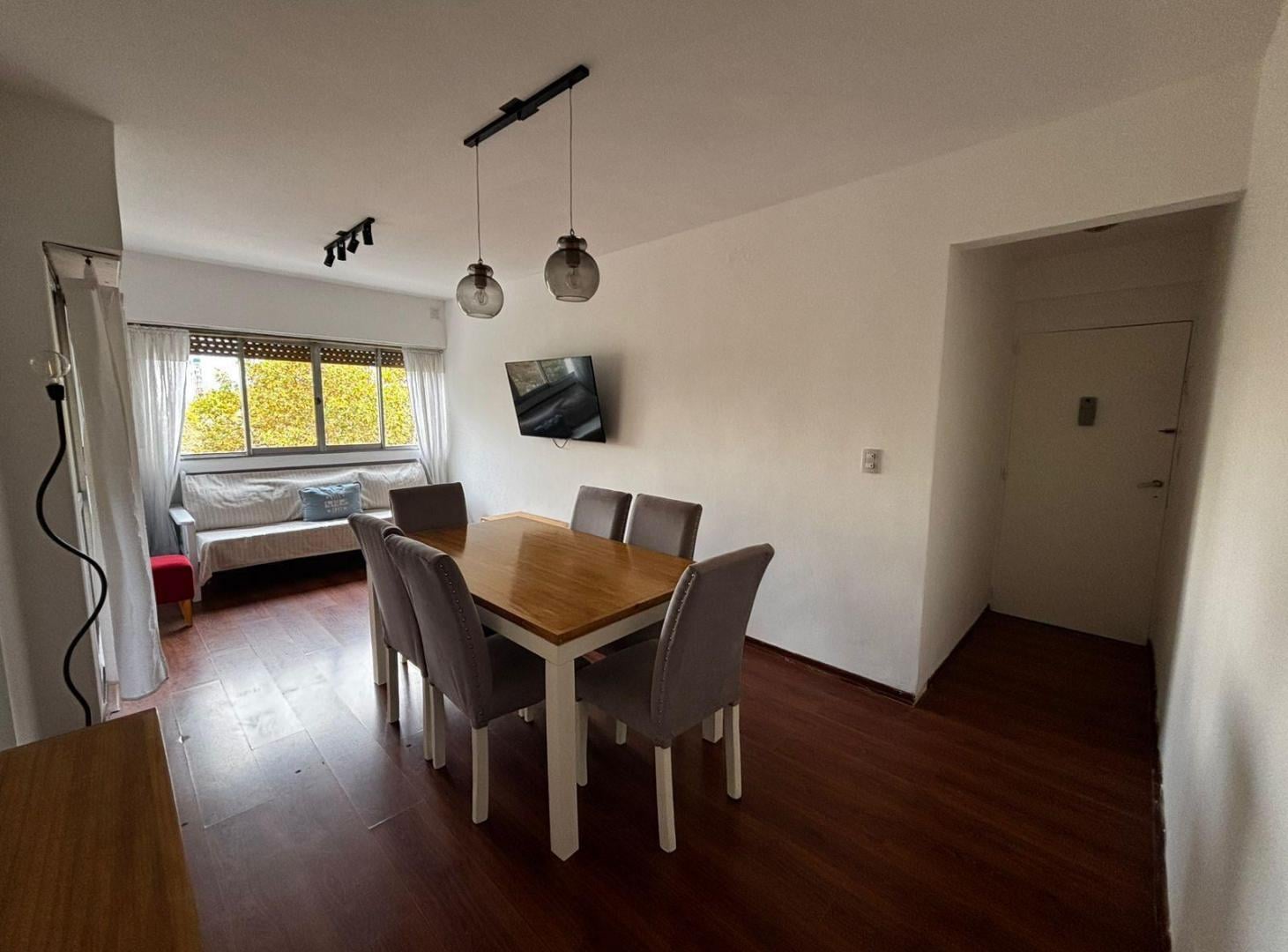 Alquiler departamento 2 ambientes zona Centro amoblado