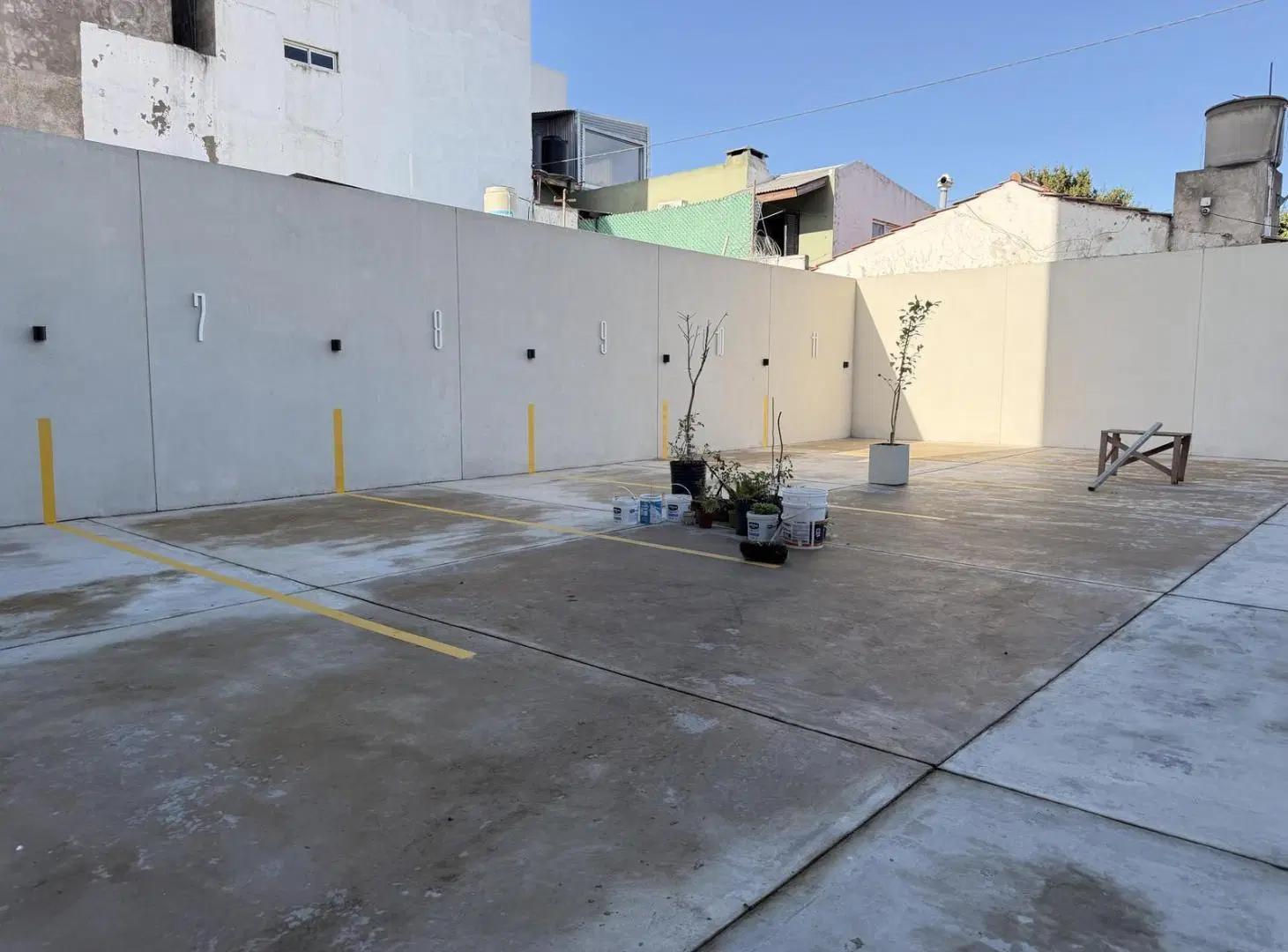 Venta 2 ambientes con cochera descubierta en La Perla a estrenar 4