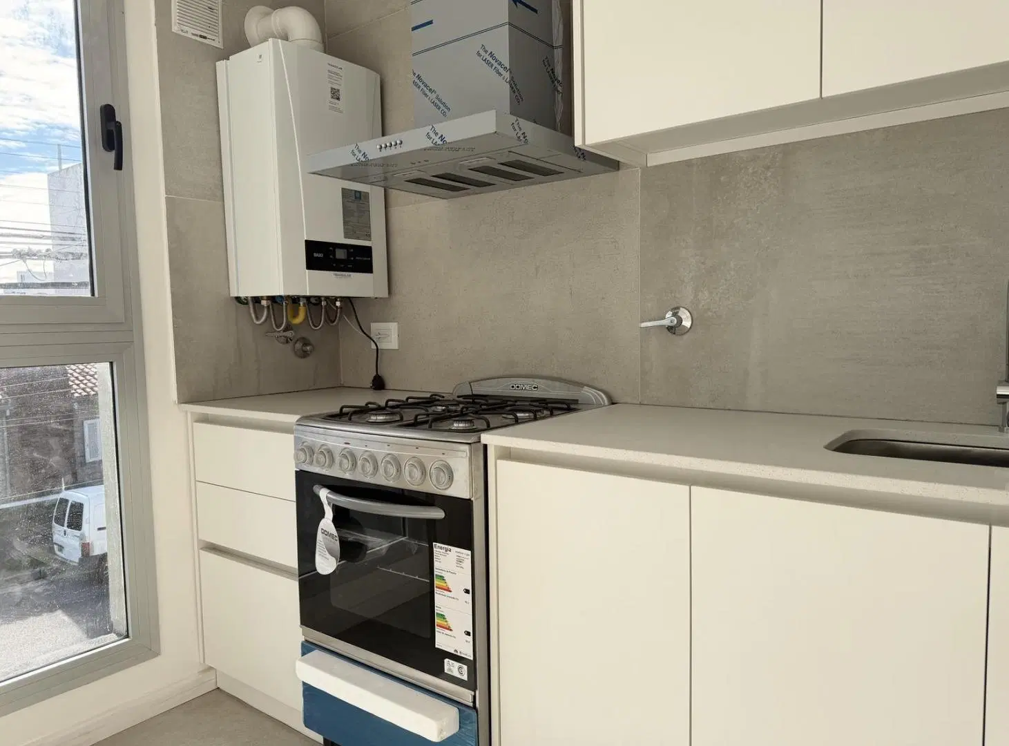Venta 2 ambientes con cochera descubierta en La Perla a estrenar 1