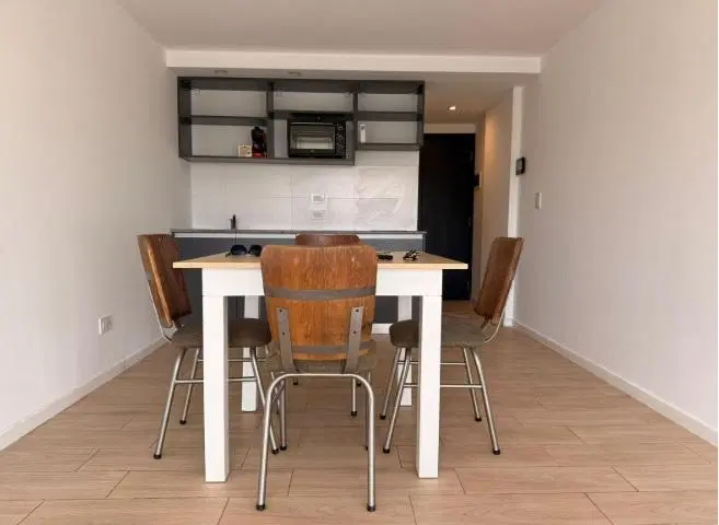 Venta Monoambiente con cochera cubierta 4