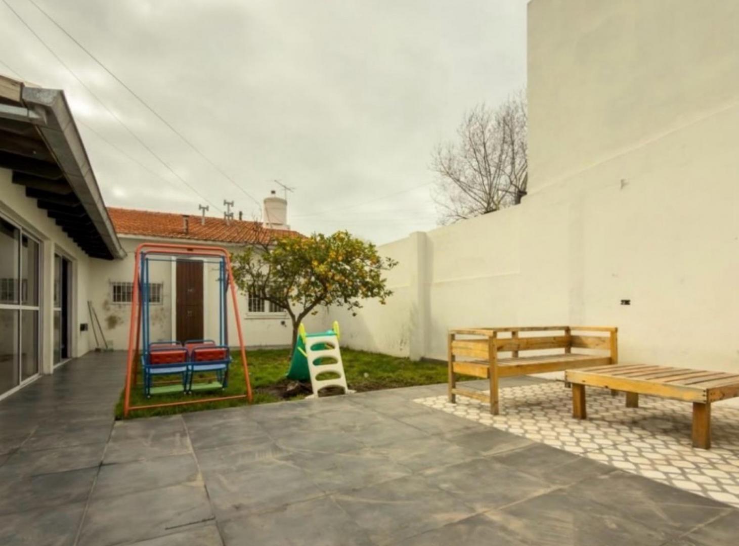 Foto de Venta chalet 3 amb reciclado con jardín y quincho, imagen 2
