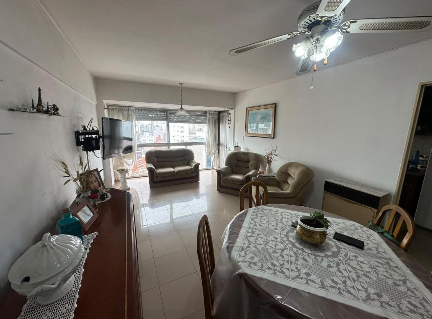 Foto de Venta Departamento 3 ambientes al frente La Perla, imagen 1